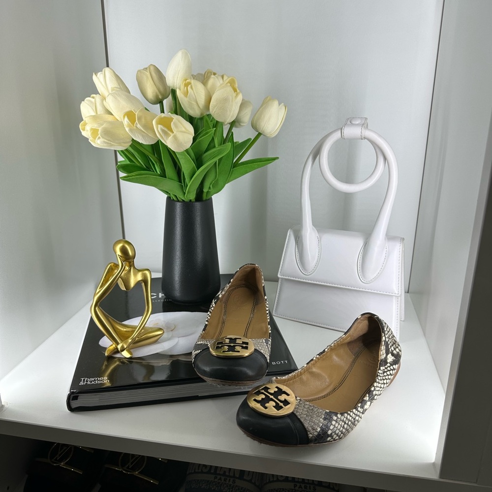 Tory burch flats size 6.5